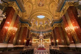 Budapest St Stephen Basilica photo by Miroslav Petrasko