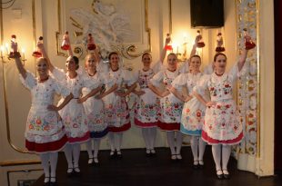Hungarian Folk Dancers