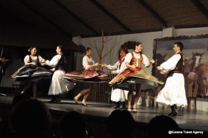 Hungarian Folk Show in Traditional Inn
