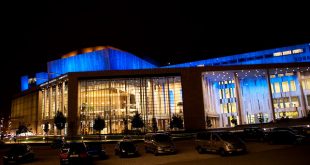 Palace of Arts Budapest photo by Zsolt Andrasi