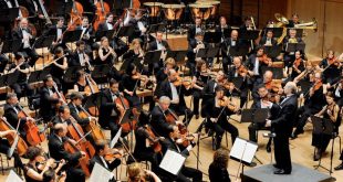 Budapest Festival Orchestra by Marco Borggreve